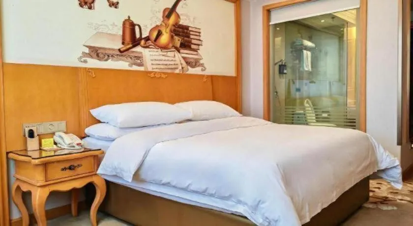 Bed in Vienna Hotel Qinghai Dachaidan