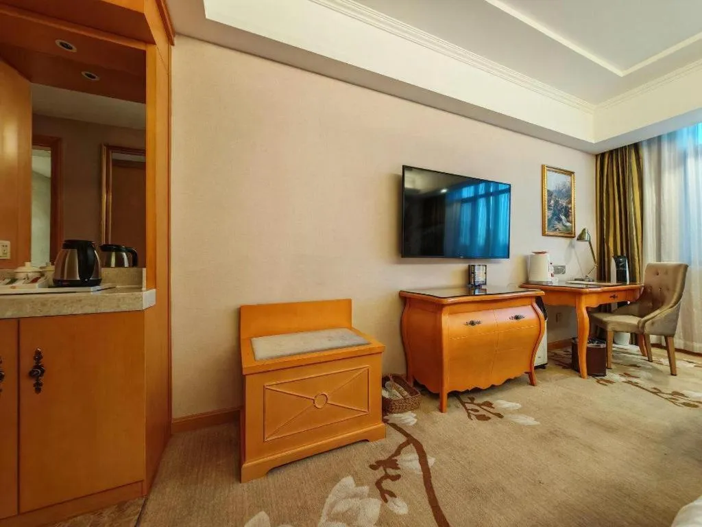 Vienna Hotel Qinghai Dachaidan