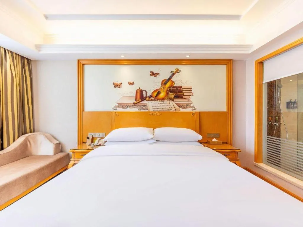 Bed in Vienna Hotel Qinghai Dachaidan