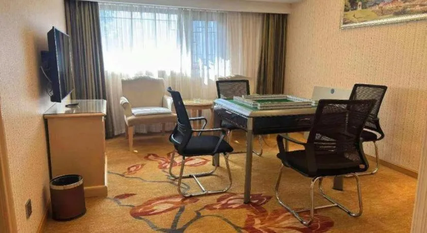 Vienna Hotel Hunan Jishou Fenghuang Ancient City