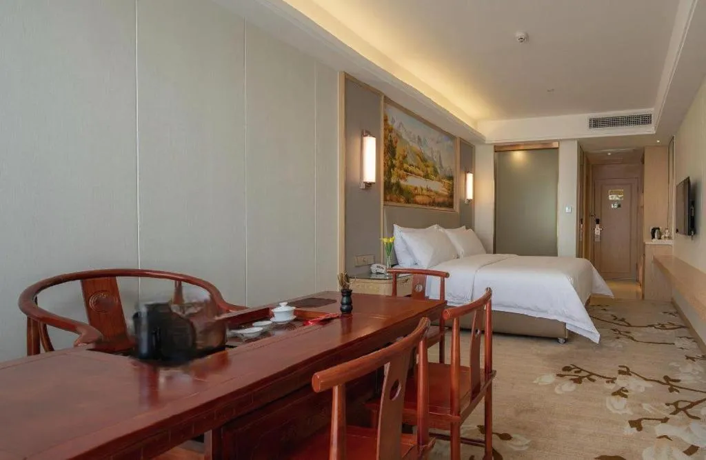 Bed in Vienna Hotel Guangdong Shantou Chaoyang Heping