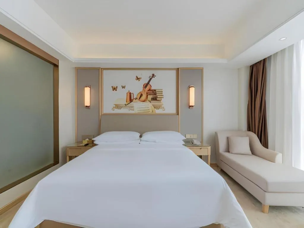 Bed in Vienna Hotel Guangdong Shantou Chaoyang Heping