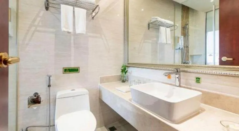 Vienna Hotel Guangdong Zhongshan Ancient Town Lighting Expo Center