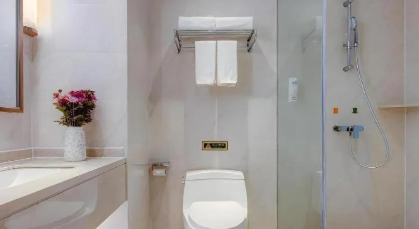 Vienna Hotel Anhui Fuyang Funan Bailing Apartment