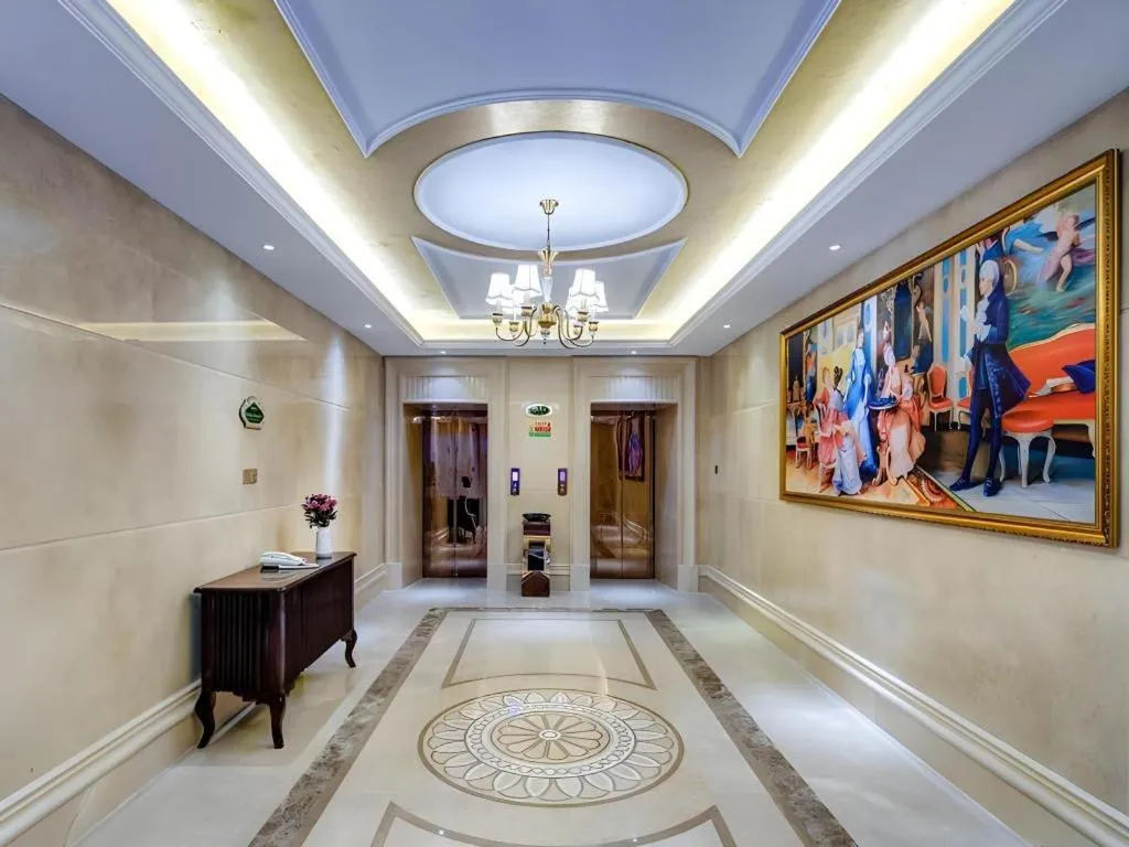 Vienna Hotel Anhui Fuyang Funan Bailing Apartment