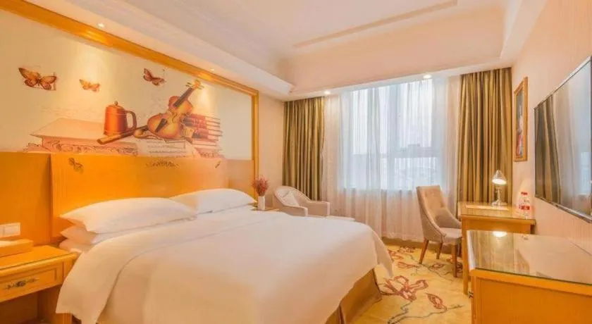 Bed in Vienna Hotel Tianjin Zhongbei Town