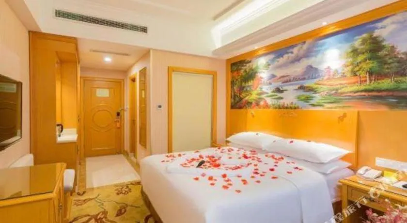 Bed in Vienna Hotel Tianjin Zhongbei Town