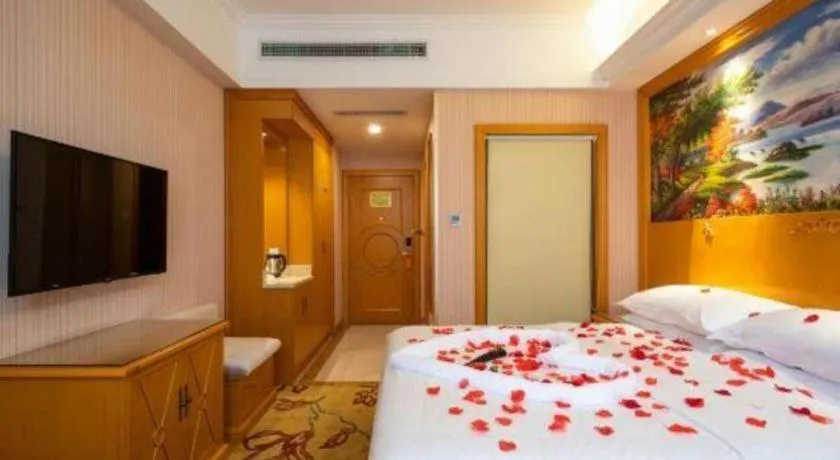 Bed in Vienna Hotel Tianjin Zhongbei Town