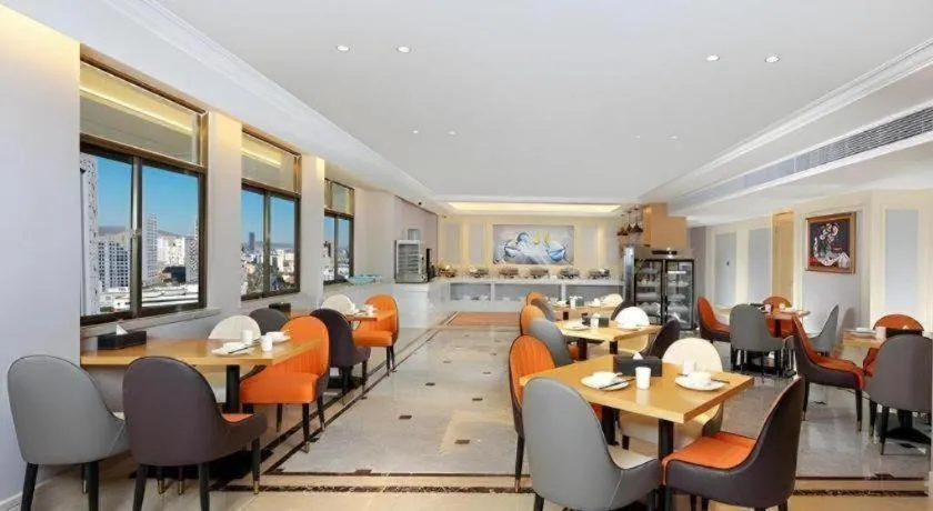 Vienna Hotel Guangxi Baise Xilin County Juting Cultural Arts Center