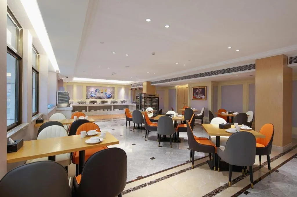 Vienna Hotel Guangxi Baise Xilin County Juting Cultural Arts Center