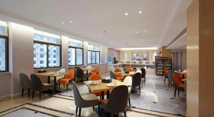 Vienna Hotel Guangxi Baise Xilin County Juting Cultural Arts Center