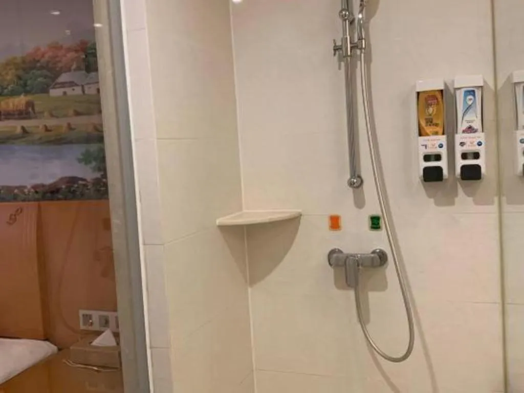 Vienna Hotel Wuhan Hankou North Avenue Sijimei Farmers Market