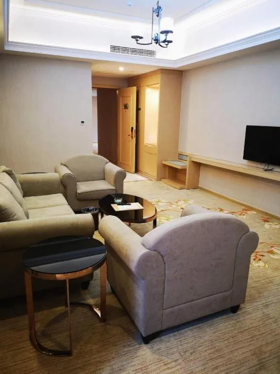 Vienna Hotel Anhui Taihe Baitai Xingma International