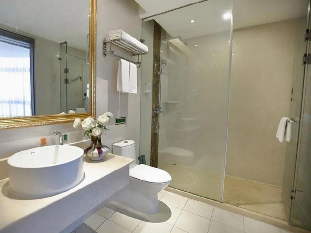 Vienna Hotel Anhui Taihe Baitai Xingma International