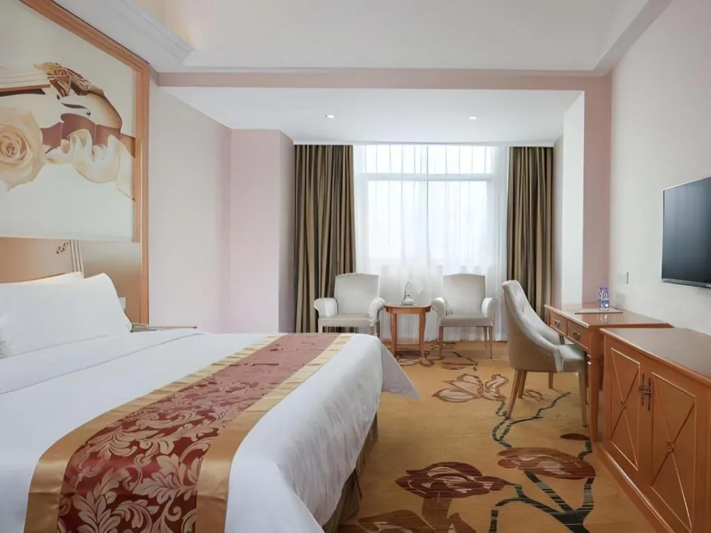 Bed in Vienna Hotel Guangdong Boluo Fu Mountain Scenic Spot