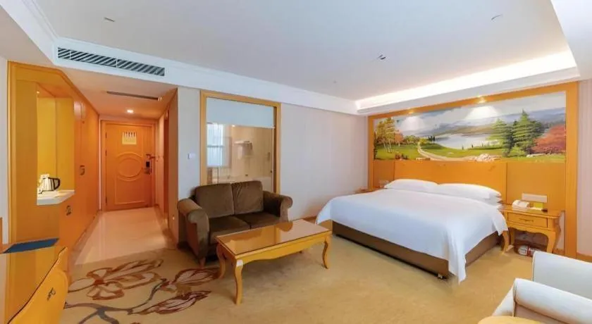 Bed in Vienna Hotel Guangdong Boluo Fu Mountain Scenic Spot
