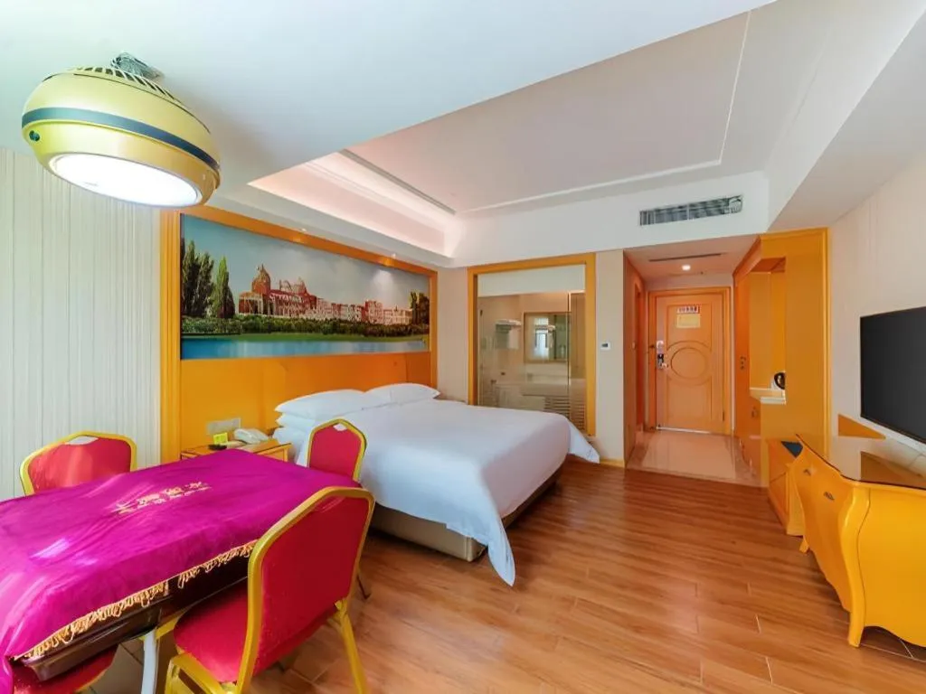 Bed in Vienna Hotel Guangdong Boluo Fu Mountain Scenic Spot