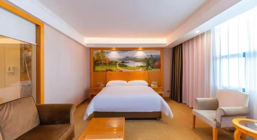 Bed in Vienna Hotel Guangdong Boluo Fu Mountain Scenic Spot