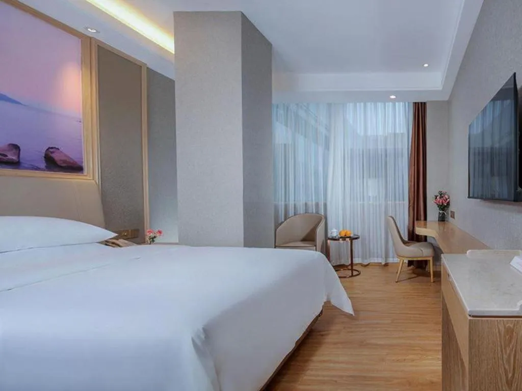 Bed in Vienna Hotel Zhuhai Huafashangdu Nanping Science Industrial Park