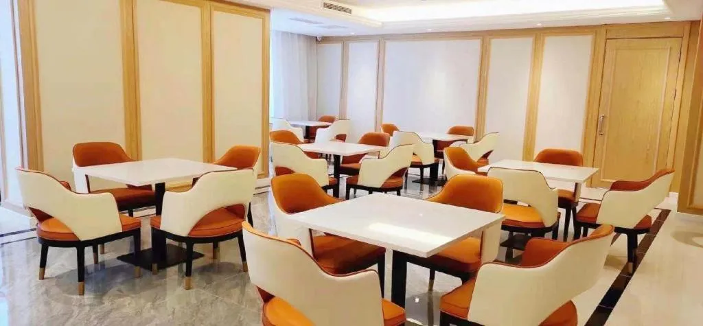 Vienna Hotel Sichuan Hejiang Yangtze River Bridge