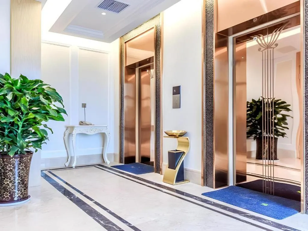 Vienna Hotel Sichuan Hejiang Yangtze River Bridge