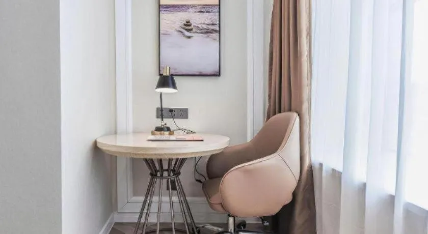 Vienna Hotel Sichuan Hejiang Yangtze River Bridge