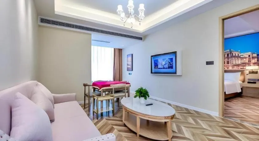 Vienna Hotel Sichuan Hejiang Yangtze River Bridge