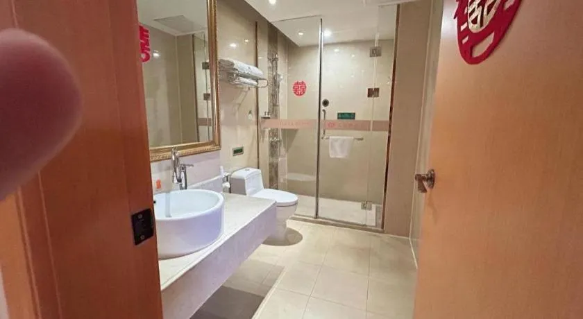 Vienna Hotel Guangxi Beiliu Passenger Station