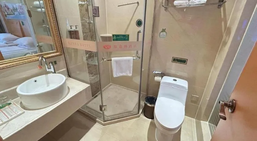 Vienna Hotel Guangxi Beiliu Passenger Station