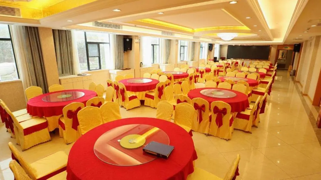 Vienna Hotel Guangxi Beiliu Passenger Station