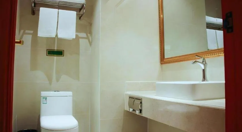 Vienna Hotel Anhui Bengbu Guzhen Railway Station