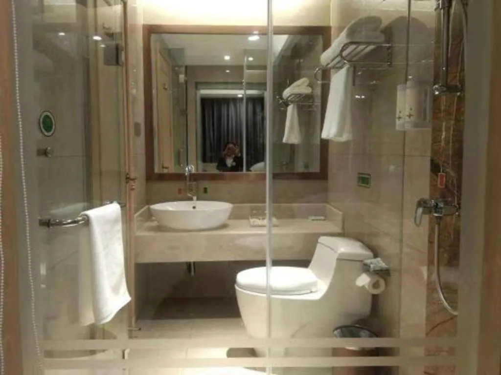 Vienna Hotel Zhejiang Lishui Qingtian Post Building