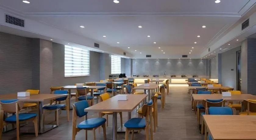 Vienna Hotel Guangdong Foshan Yihuanlishui