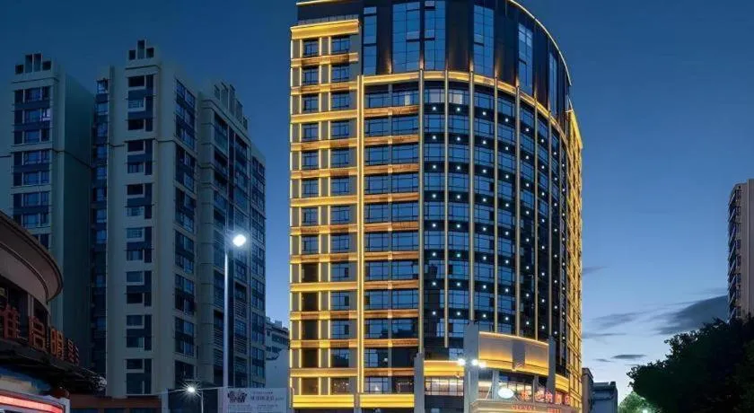 Vienna Hotel Xinfeng West High-Speed Railway Station