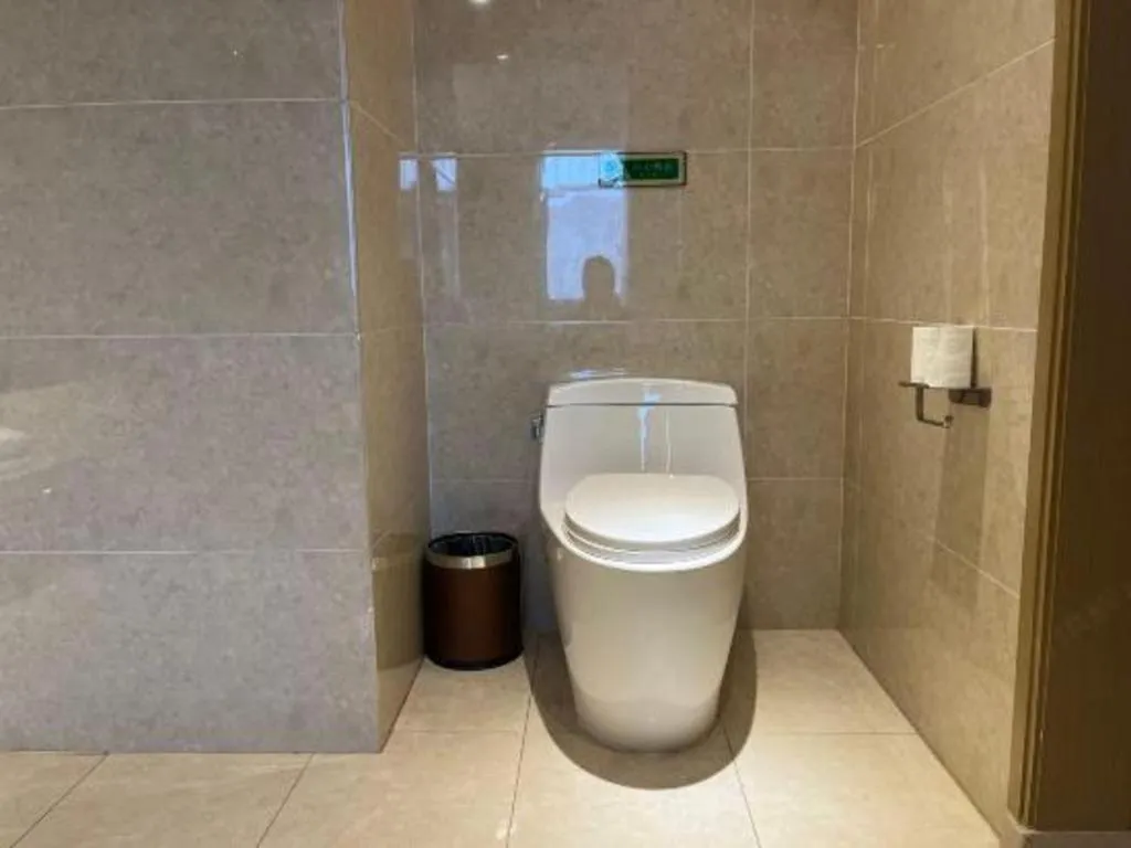 Vienna Hotel Xinfeng West High-Speed Railway Station