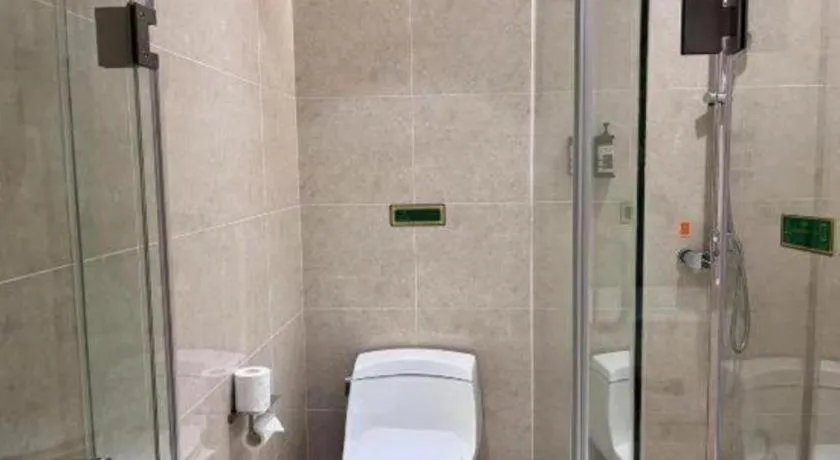 Vienna Hotel Xinfeng West High-Speed Railway Station