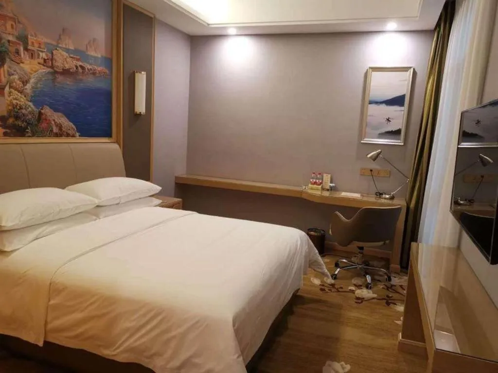 Bed in Vienna Hotel Tianjin Binhai International Airport Free Trade Zone