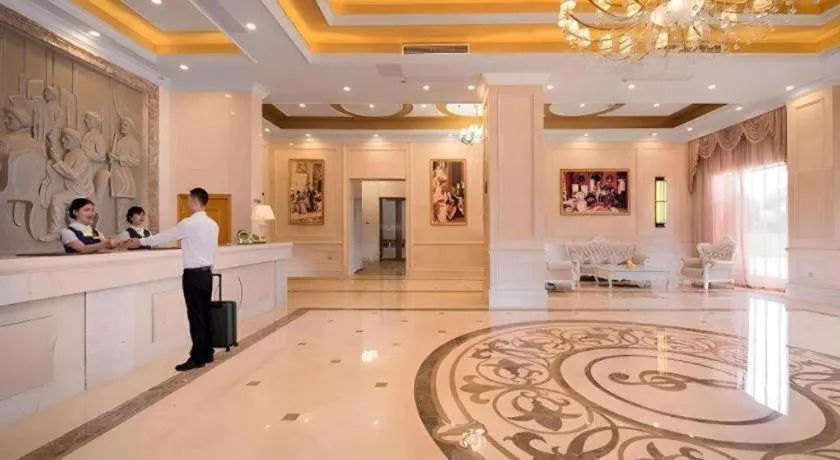 Vienna Hotel Hunan Shaoyang South Railway Station