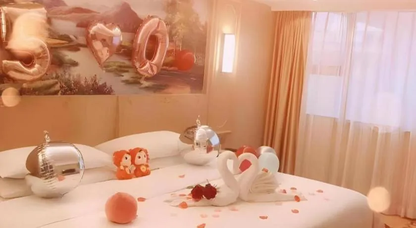 Bed in Vienna Hotel Chongqing Jiefangbei Hongyadong