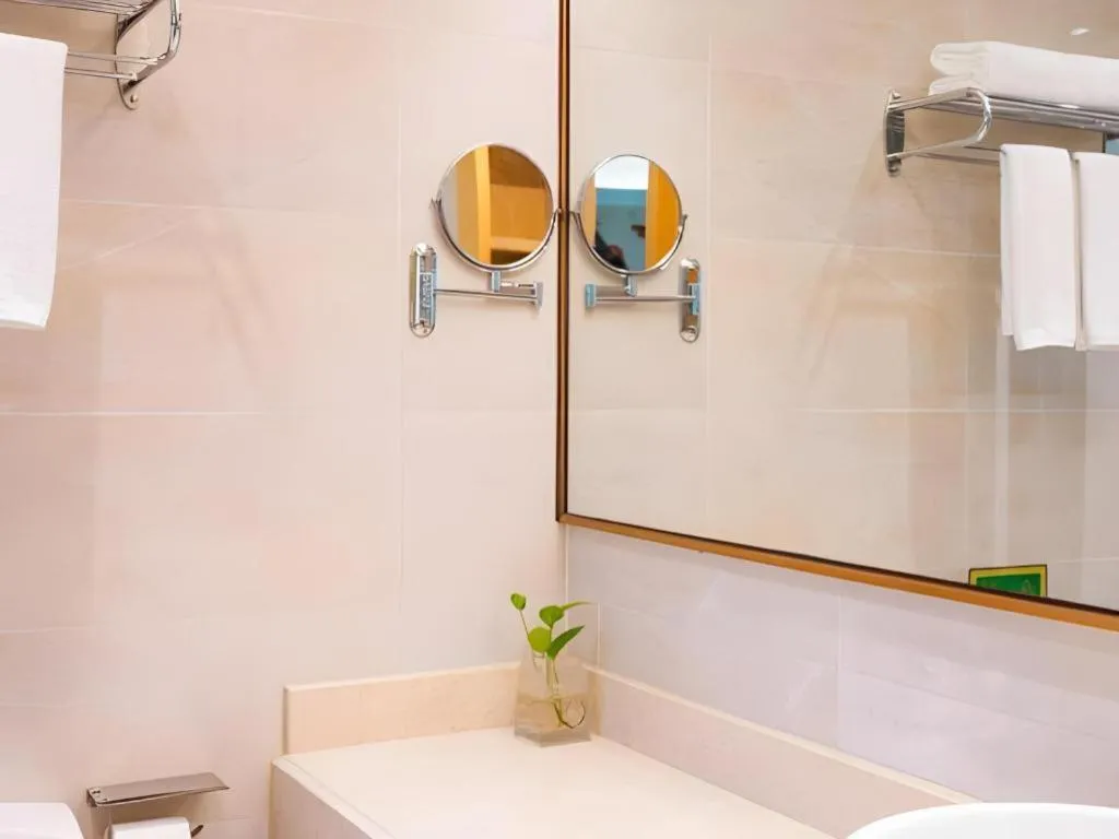 Vienna Hotel Chongqing Jiefangbei Hongyadong