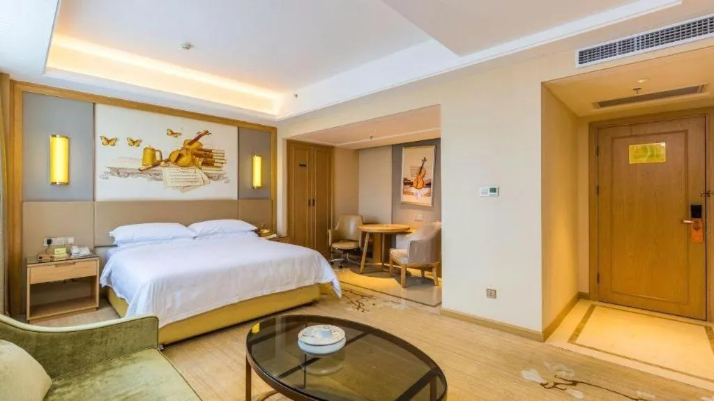 Bed in Venus International Hotel Guangdong Meizhou Fengshun Huamao Hot-Spring