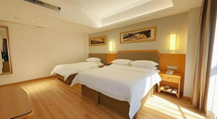 Bed in Vienna Hotel Guangdong Foshan Wenhua North Road