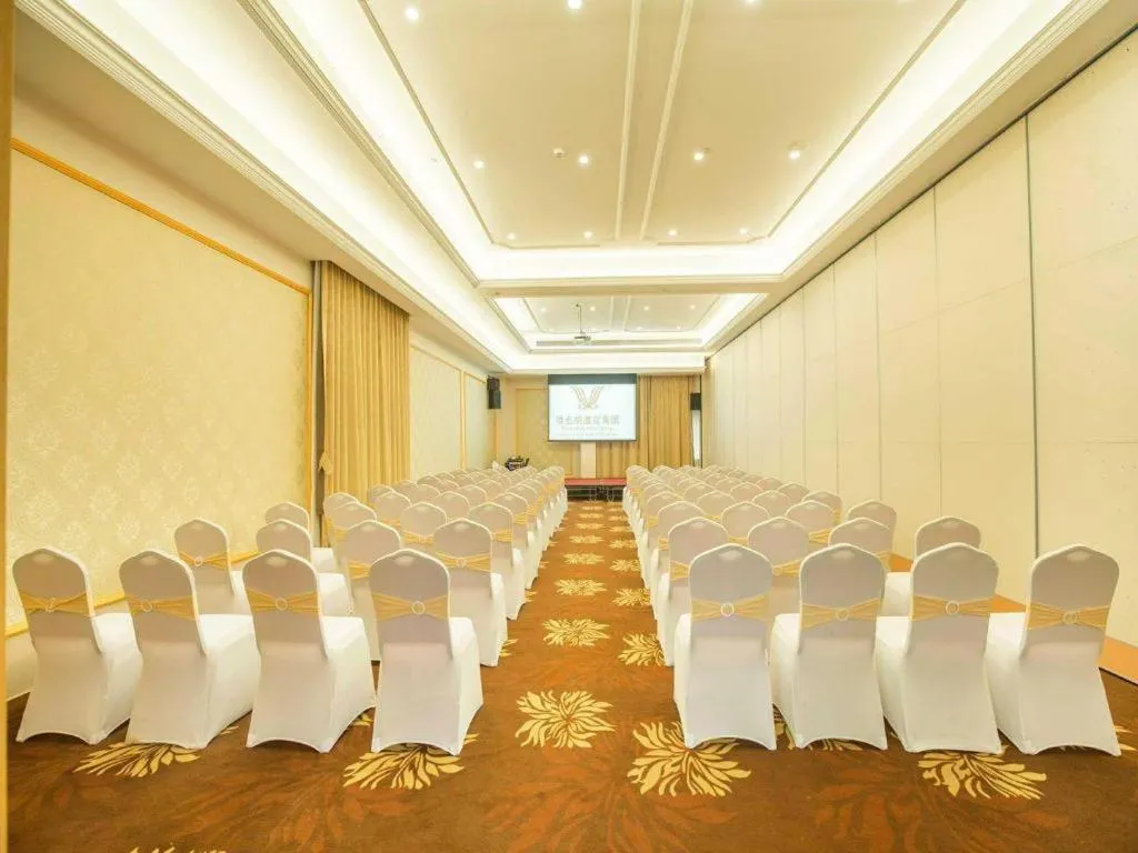 Vienna Hotel Guangdong Foshan Wenhua North Road