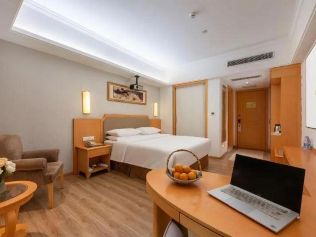 Bed in Vienna Hotel Guangdong Foshan Wenhua North Road
