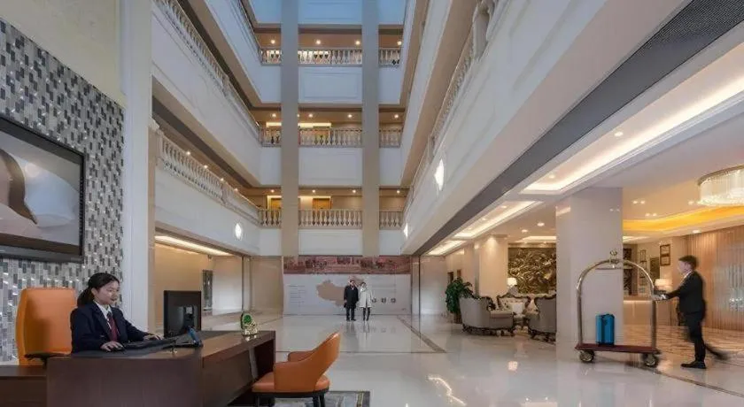 Vienna Hotel Guangdong Foshan Wenhua North Road