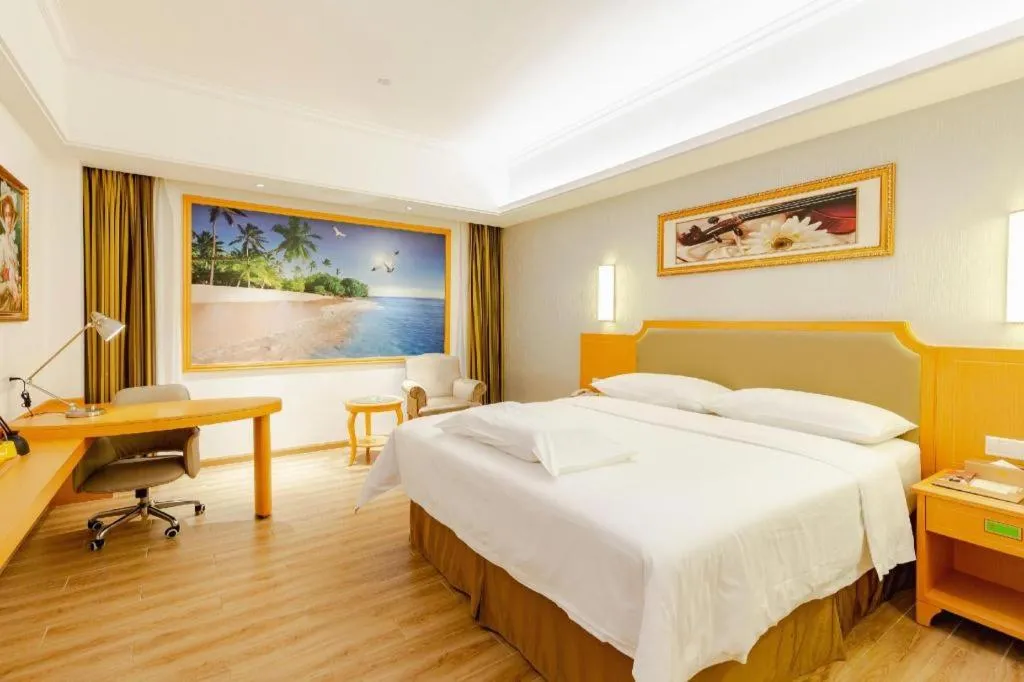 Bed in Vienna Hotel Guangdong Foshan Wenhua North Road