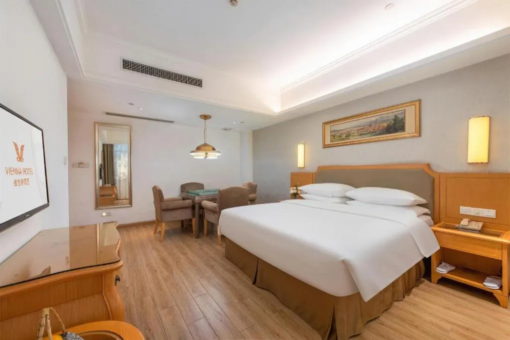 Bed in Vienna Hotel Guangdong Foshan Wenhua North Road