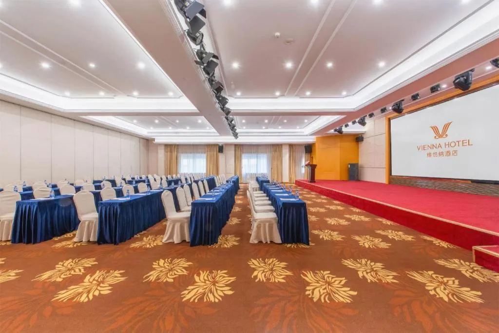 Vienna Hotel Guangdong Foshan Wenhua North Road