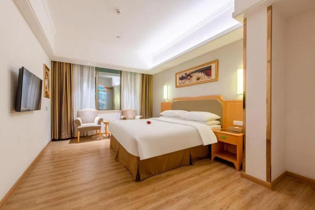 Bed in Vienna Hotel Guangdong Foshan Wenhua North Road