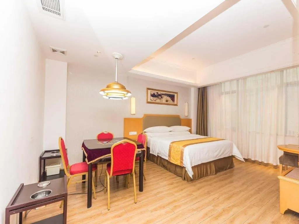 Bed in Vienna Hotel Guangdong Foshan Wenhua North Road